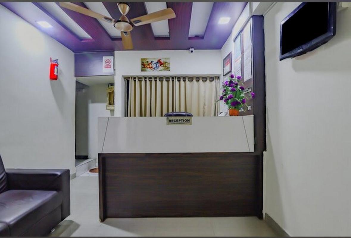 Hotel Greenwood Amhedabad Dış mekan fotoğraf